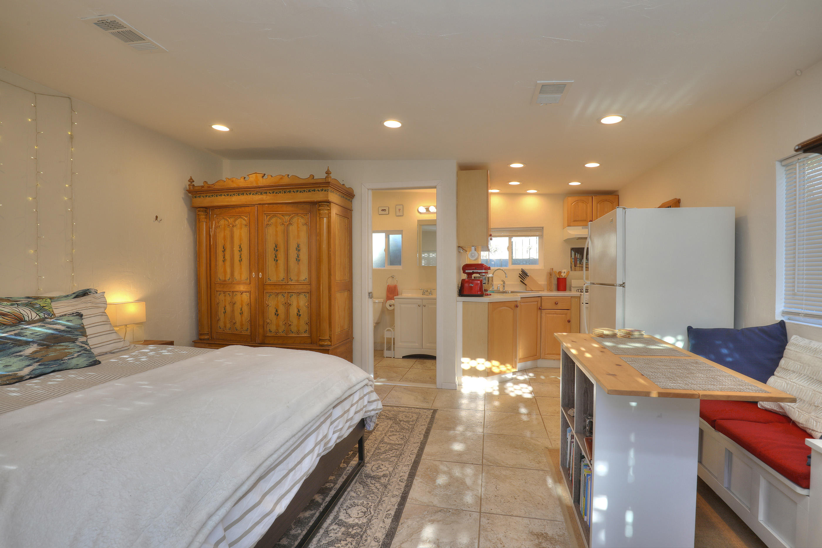 670 Ripley Street Santa Barbara, CA 93111 - Photo 19 of 23 16