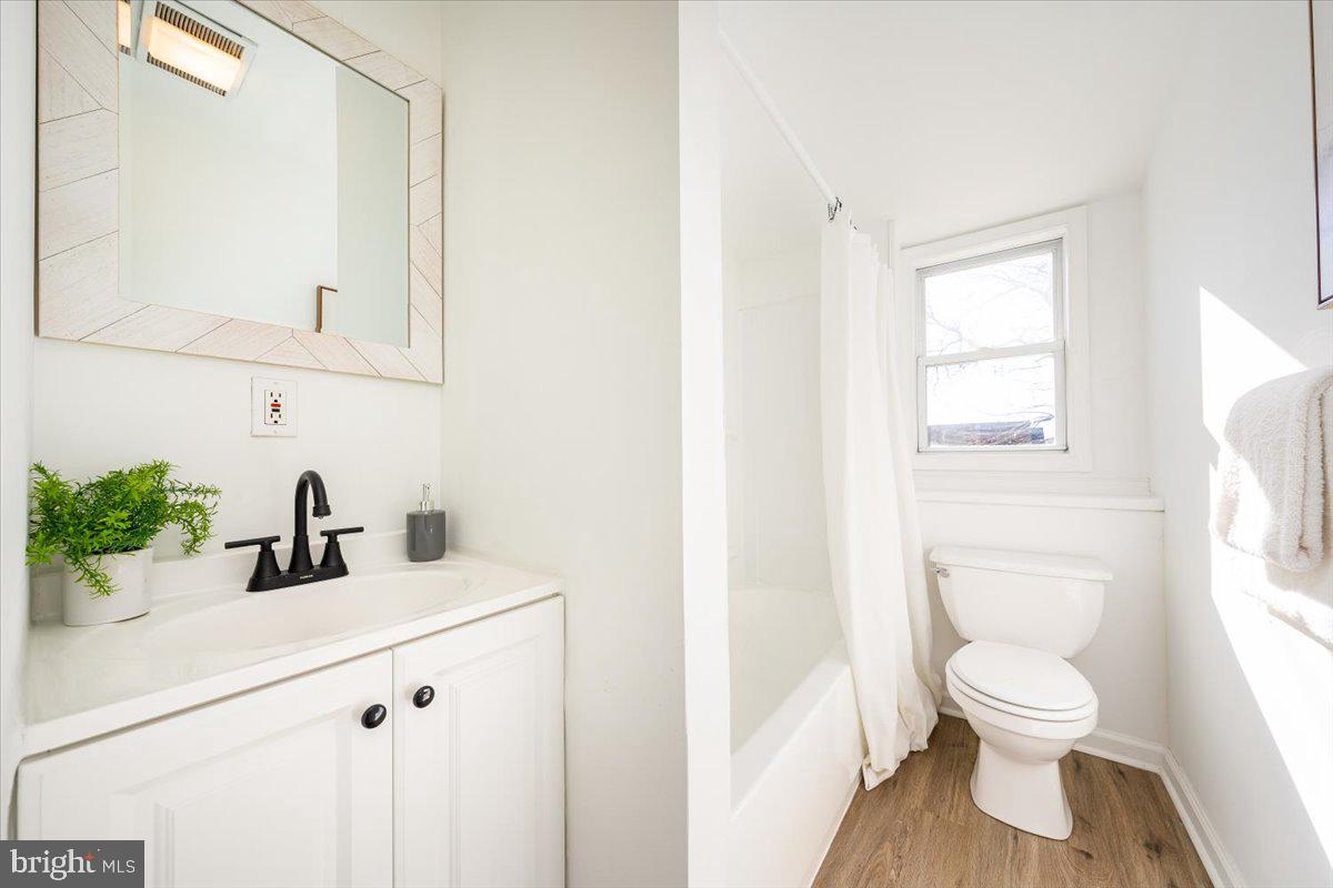 78 South Ralph Street Westminster, MD 21157 - Photo 25 of 34 upstairs full bathroom