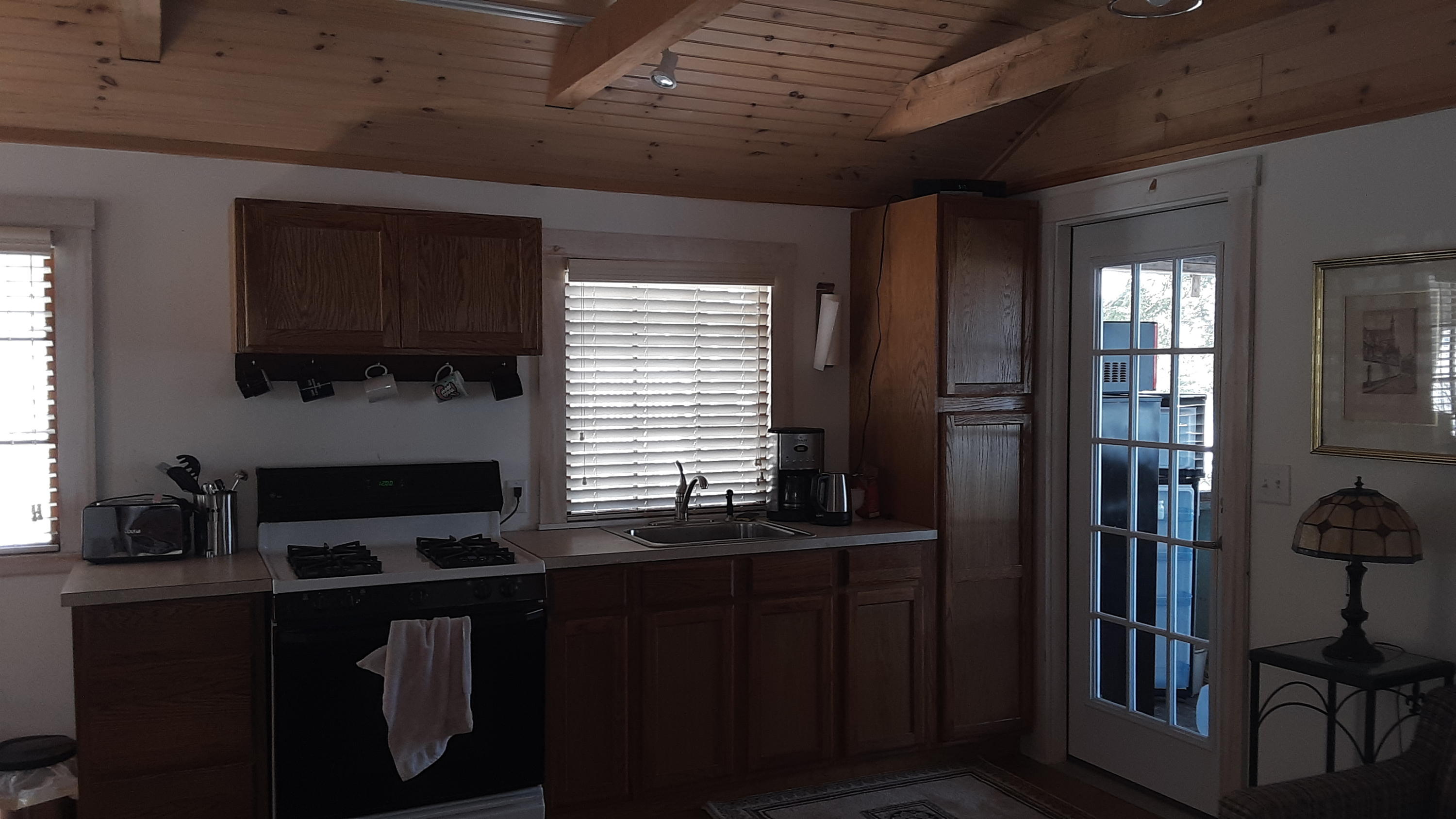 17amber kitchen