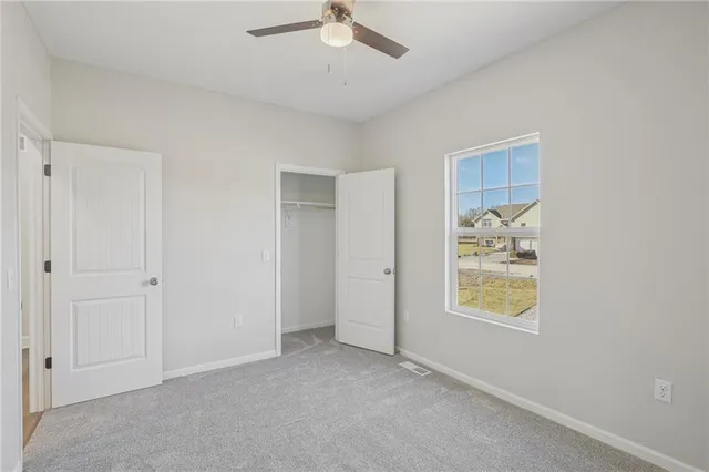 $385,000 | 323 Northeast 51st Road, Warrensburg, MO 64093