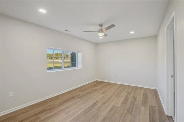 $385,000 | 323 Northeast 51st Road, Warrensburg, MO 64093