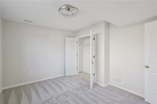 $385,000 | 323 Northeast 51st Road, Warrensburg, MO 64093