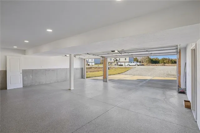 $385,000 | 323 Northeast 51st Road, Warrensburg, MO 64093