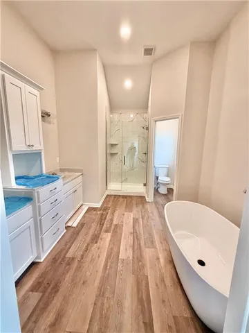 $385,000 | 323 Northeast 51st Road, Warrensburg, MO 64093