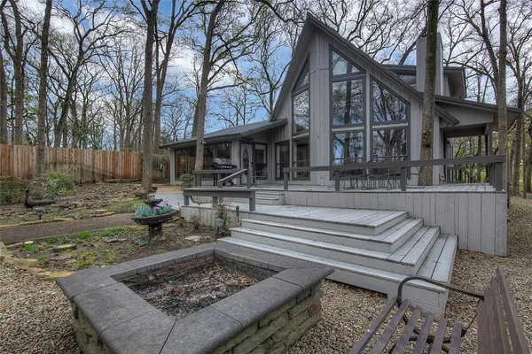$789,900 | 395 County Road 1780, Yantis, TX 75497