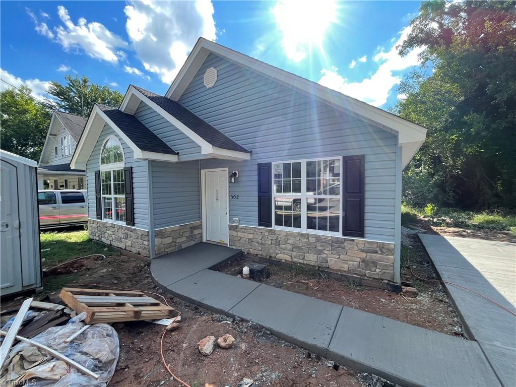 302 Park Street High Point, NC 27260 - Photo 3 of 26