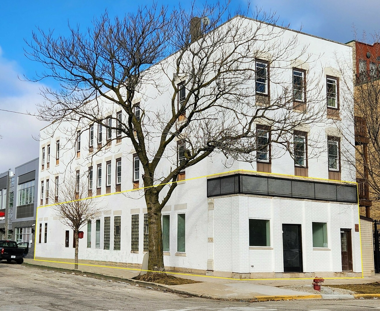 a view of a large white building