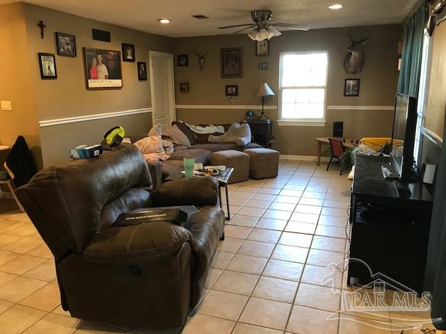 4249 Queens Court Pace, FL 32571 - Photo 2 of 16