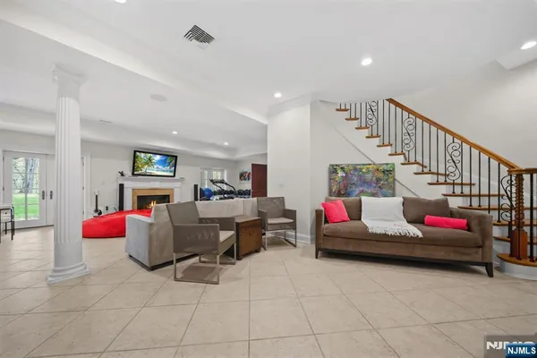 $2,799,000 | 713 Bellaire Drive, Demarest, NJ 07627
