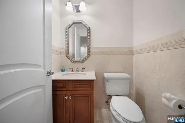 $2,799,000 | 713 Bellaire Drive, Demarest, NJ 07627