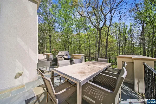 $2,799,000 | 713 Bellaire Drive, Demarest, NJ 07627