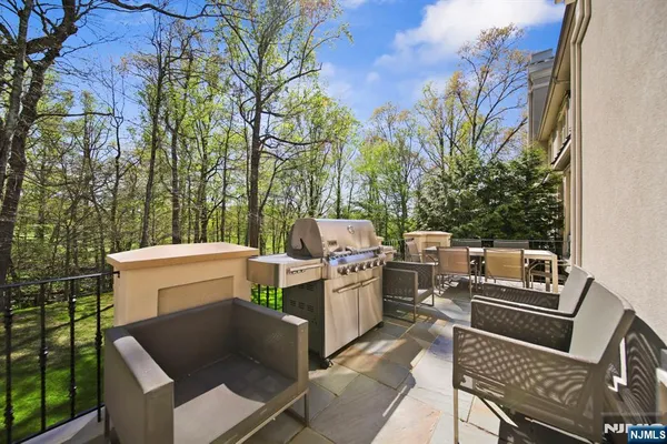 $2,799,000 | 713 Bellaire Drive, Demarest, NJ 07627