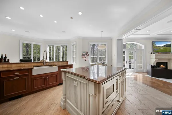 $2,799,000 | 713 Bellaire Drive, Demarest, NJ 07627