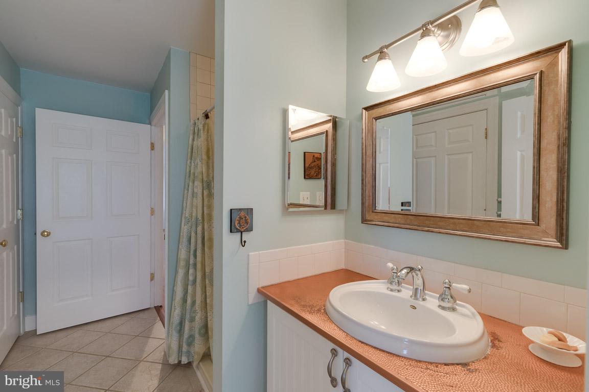 134 Sea Shell Lane Lancaster, VA 22503 - Photo 11 of 30 Bath (Master)