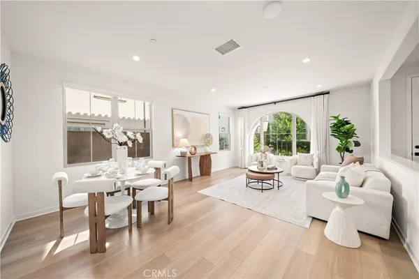 $1,598,000 | 136 Newburry, Irvine, CA 92618