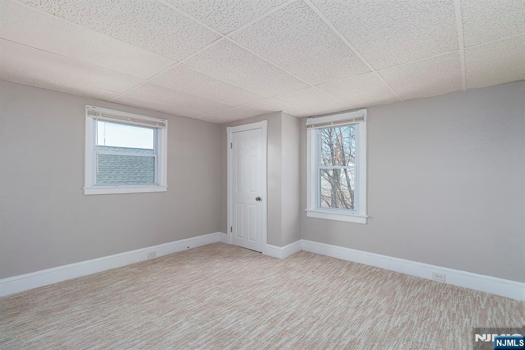 2557 Wh Mer Road Hamilton, NJ 08619 - Photo 19 of 36