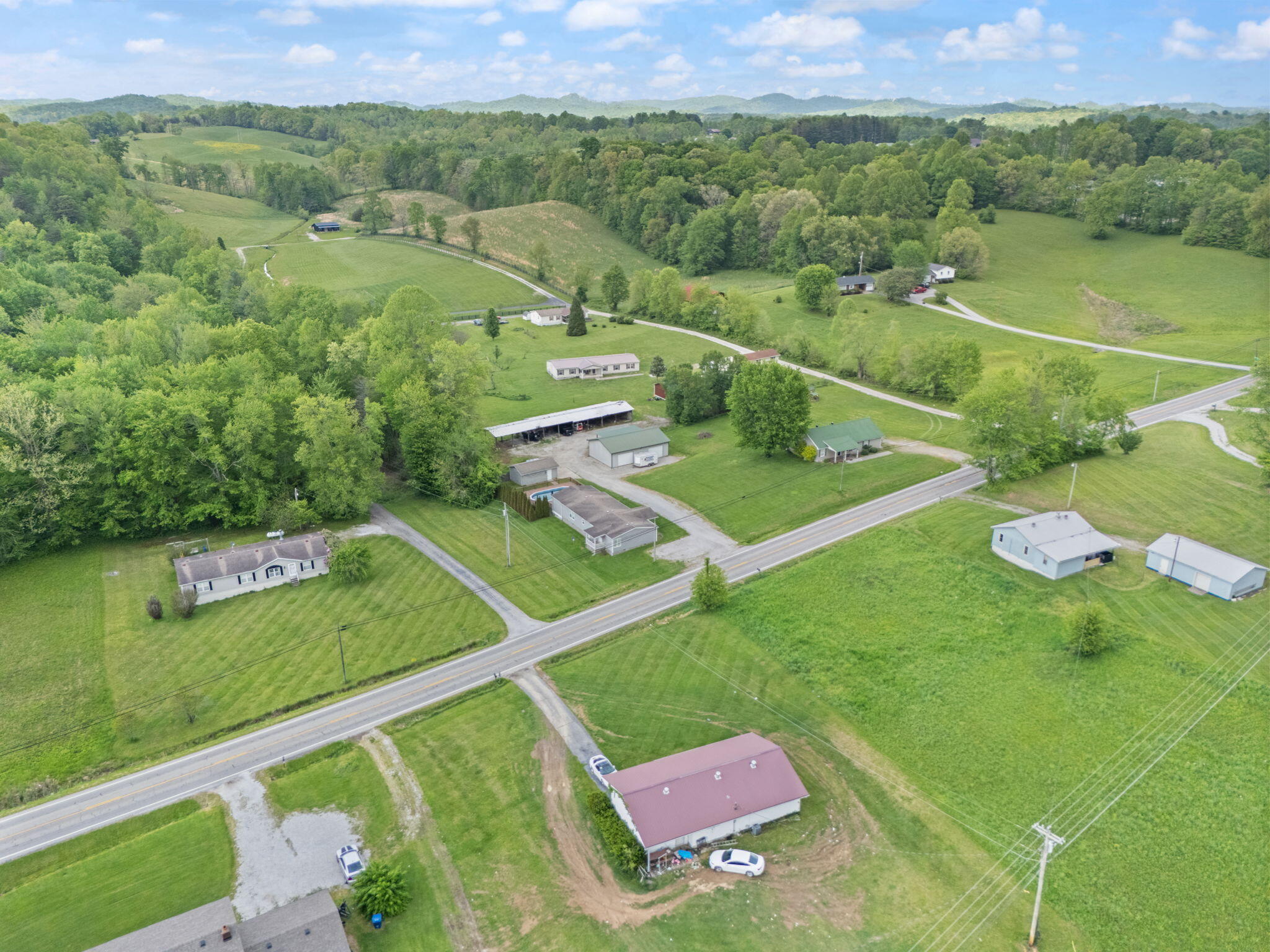 6800 East Laurel Road London, KY 40741 - Photo 60 of 71 64-web-or-mls-DJI_20250430150053_0210_D