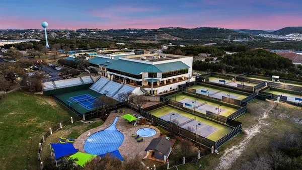 $3,900 | 105 Birdie Drive, The Hills, TX 78738