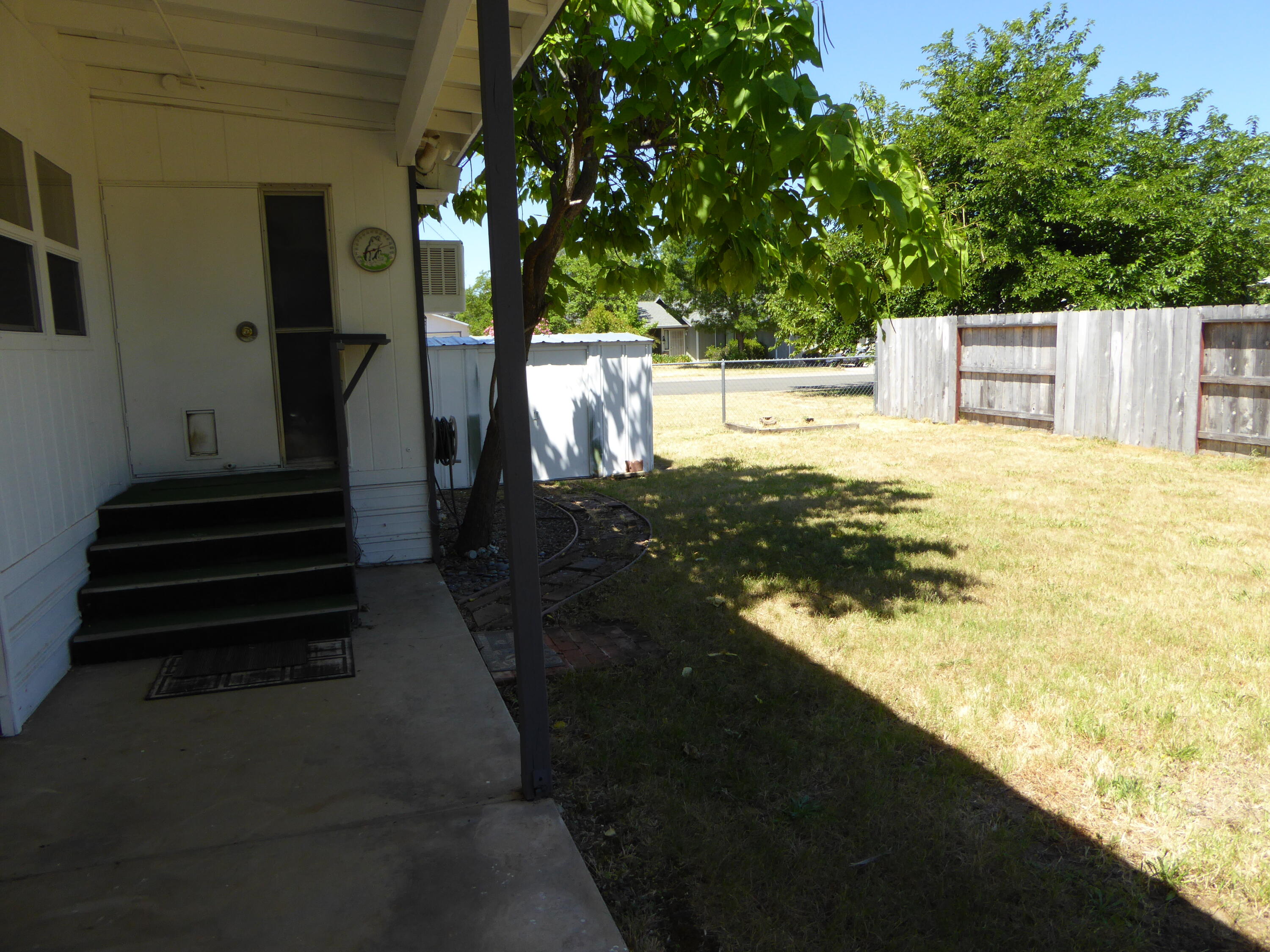 3350 Santa Rosa Way, Unit NONE Redding, CA 96003 - Photo 11 of 58 Backyard_4