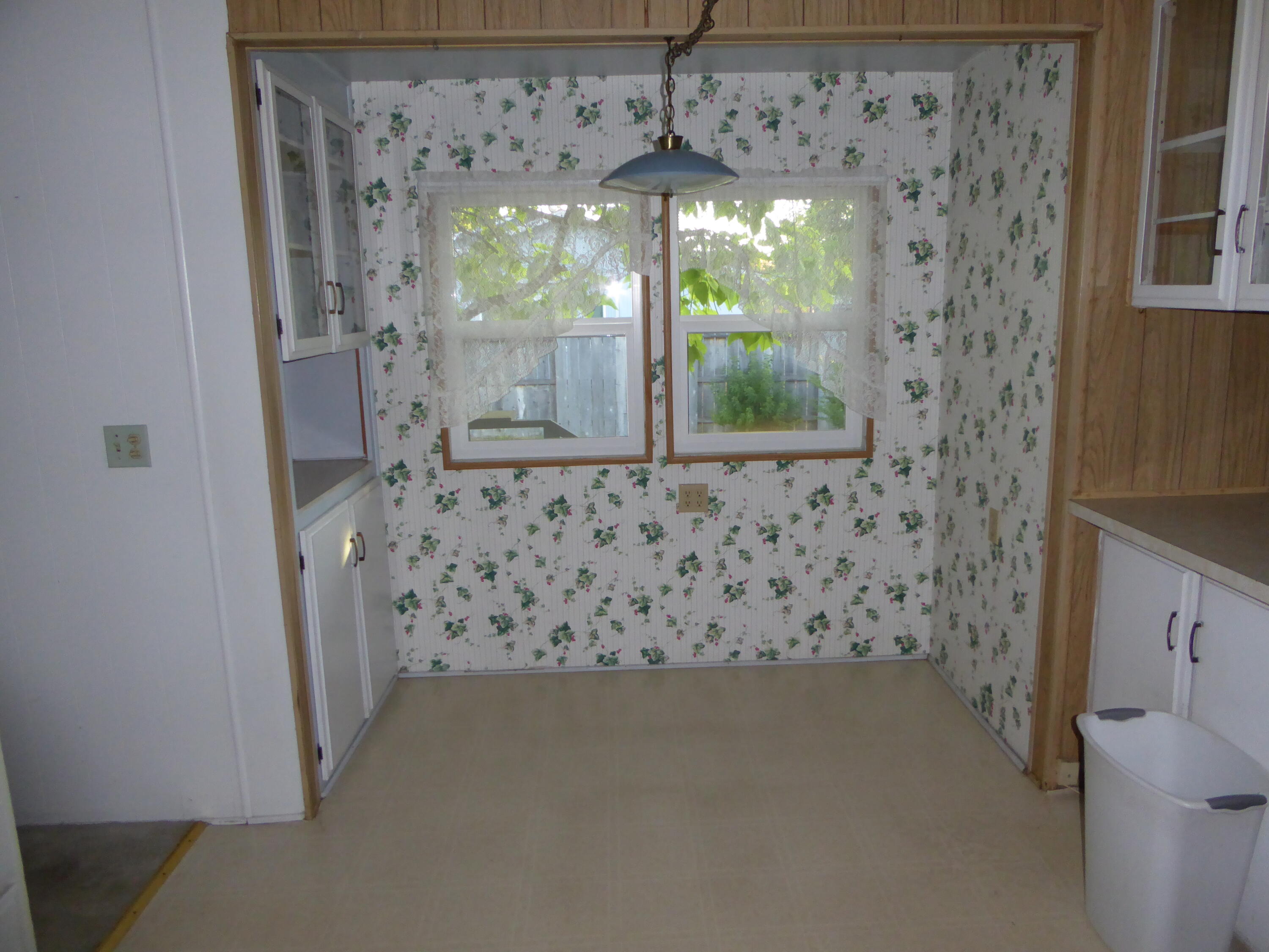 3350 Santa Rosa Way, Unit NONE Redding, CA 96003 - Photo 29 of 58 Kitchen_3