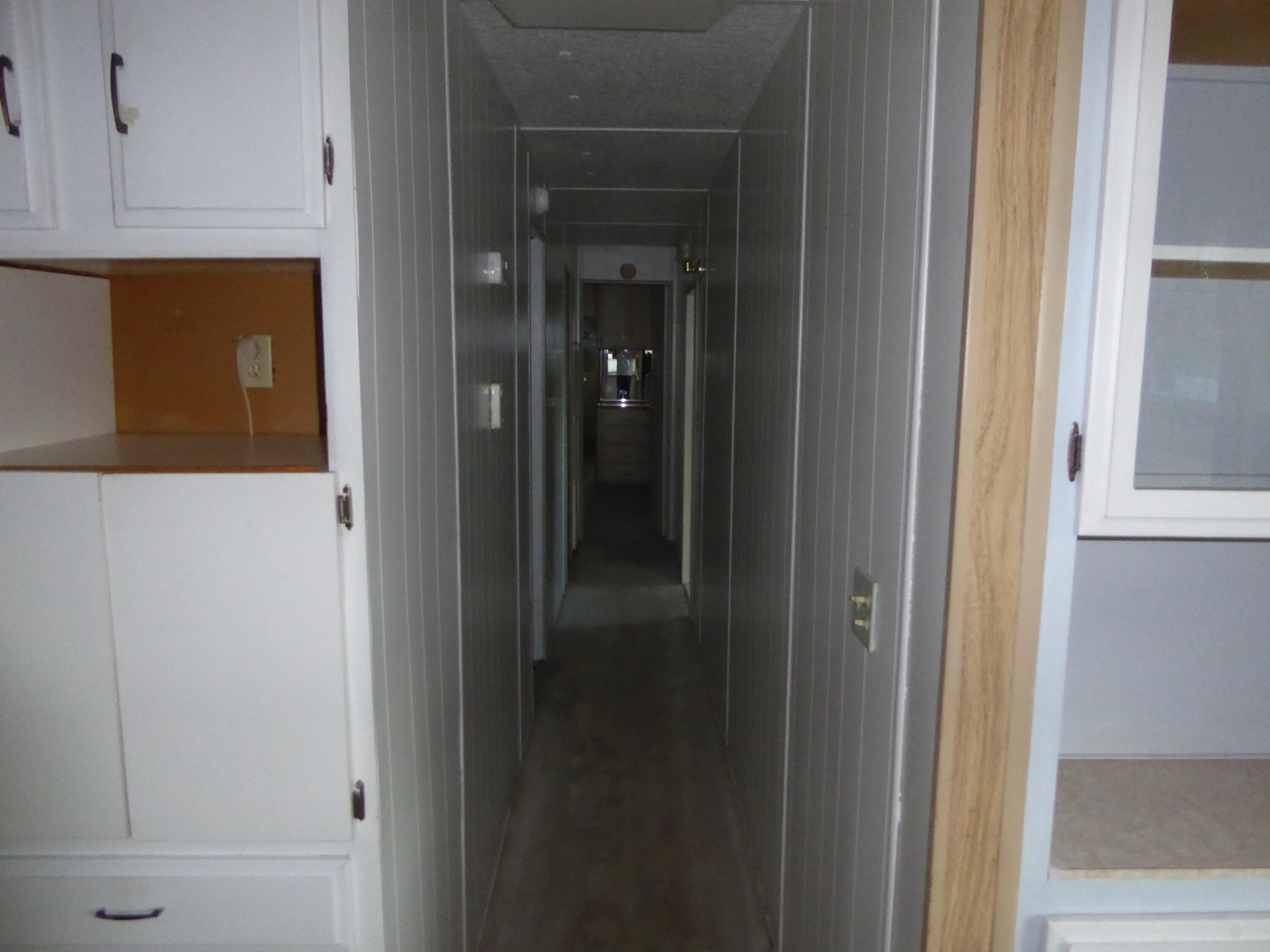3350 Santa Rosa Way, Unit NONE Redding, CA 96003 - Photo 32 of 58 Hallway_1