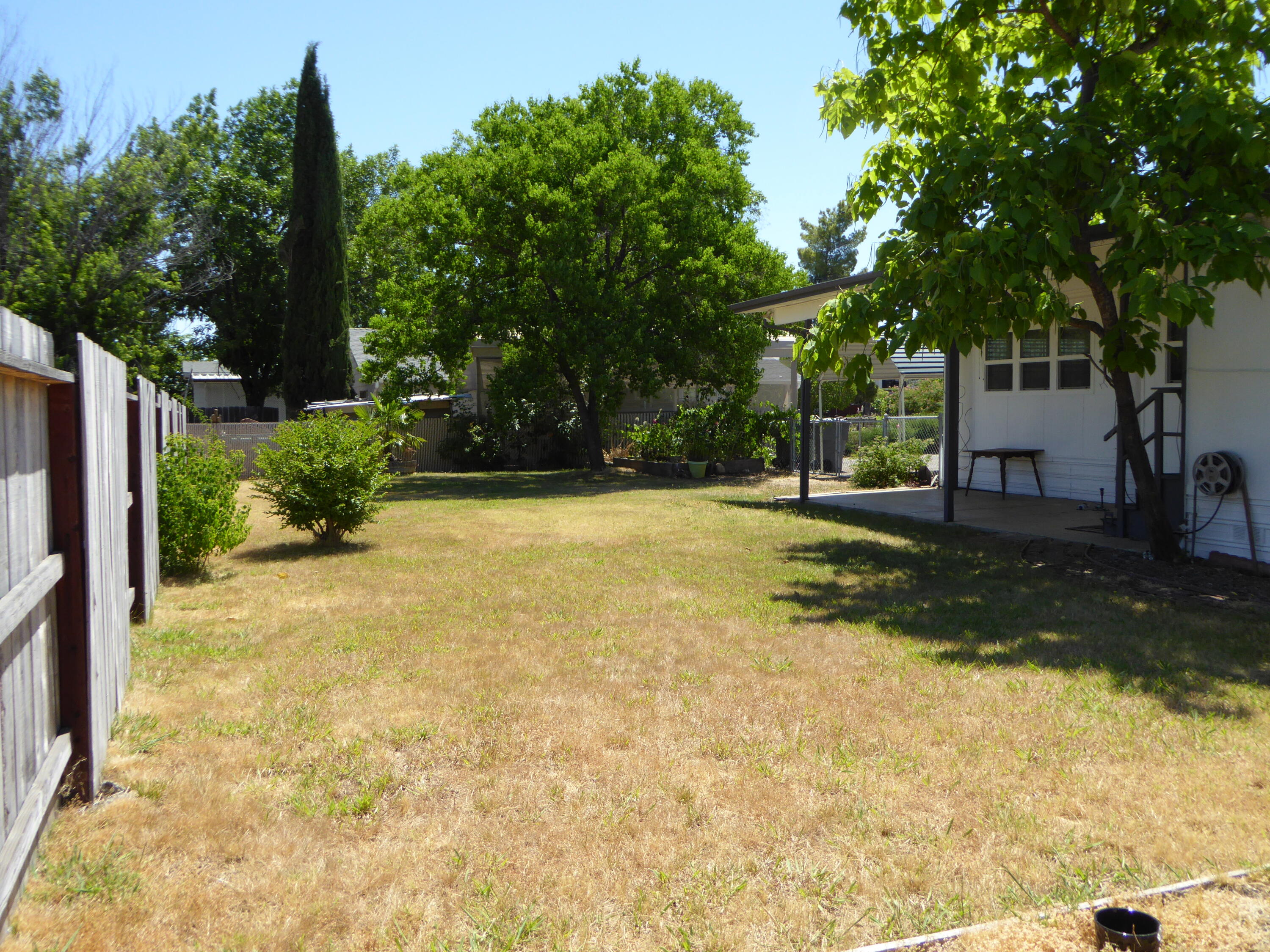 3350 Santa Rosa Way, Unit NONE Redding, CA 96003 - Photo 9 of 58 Backyard_1