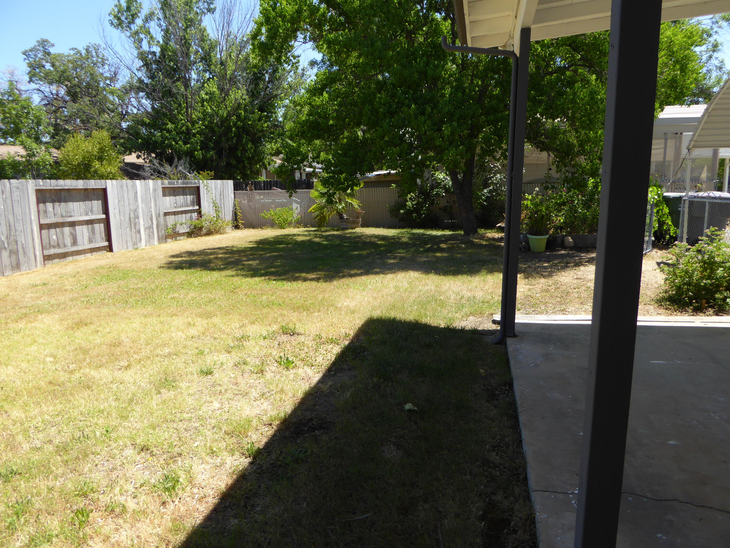 3350 Santa Rosa Way, Unit NONE Redding, CA 96003 - Photo 10 of 58 Backyard_2