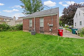 22845 Melrose Avenue Eastpointe, MI 48021 - Photo 20 of 23