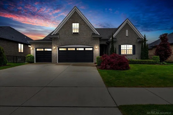 $619,000 | 21972 Majestic Drive East, Macomb, MI 48044