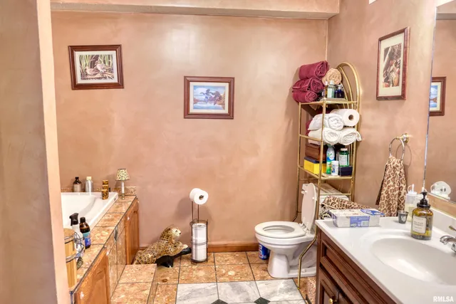 $695,000 | 267 Brian Avenue, Murphysboro, IL 62966