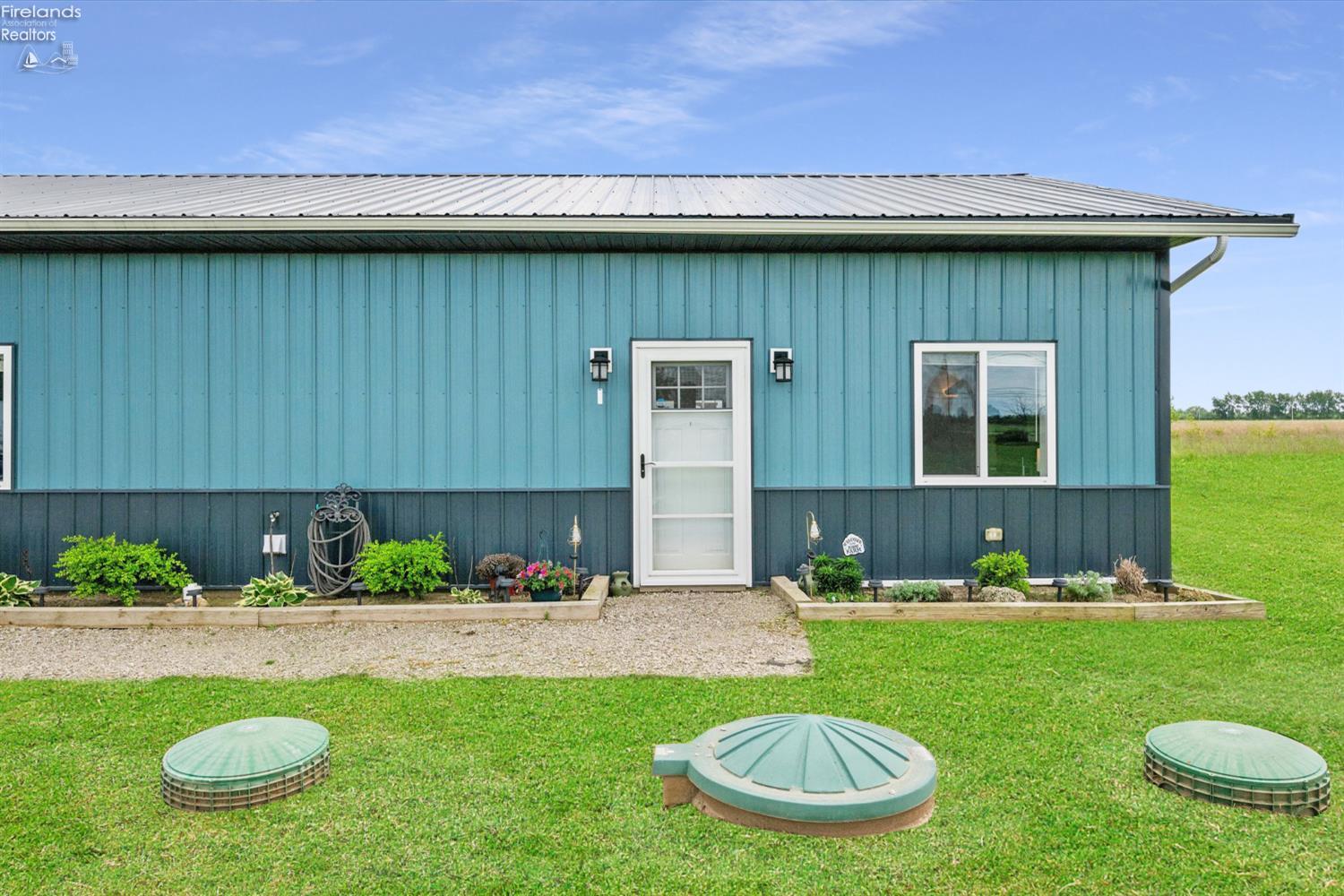 6330 West Harbor Road Port Clinton, OH 43452 - Photo 28 of 39 Gallery Image 28