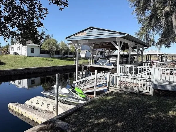 $459,000 | 2086 Starboard Drive, Geneva, FL 32732