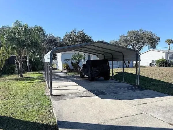 $459,000 | 2086 Starboard Drive, Geneva, FL 32732