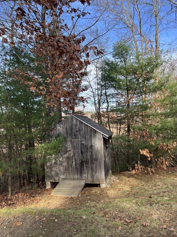 41 G H Wilson Road Spencer, MA 01562 - Photo 6 of 16 Gallery Image 6