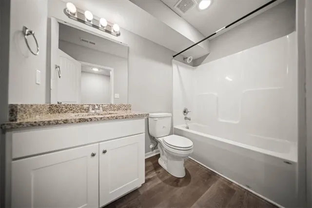 $380,000 | 605 Poplar Court, Belton, MO 64012