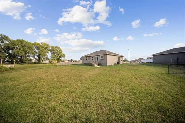 $380,000 | 605 Poplar Court, Belton, MO 64012