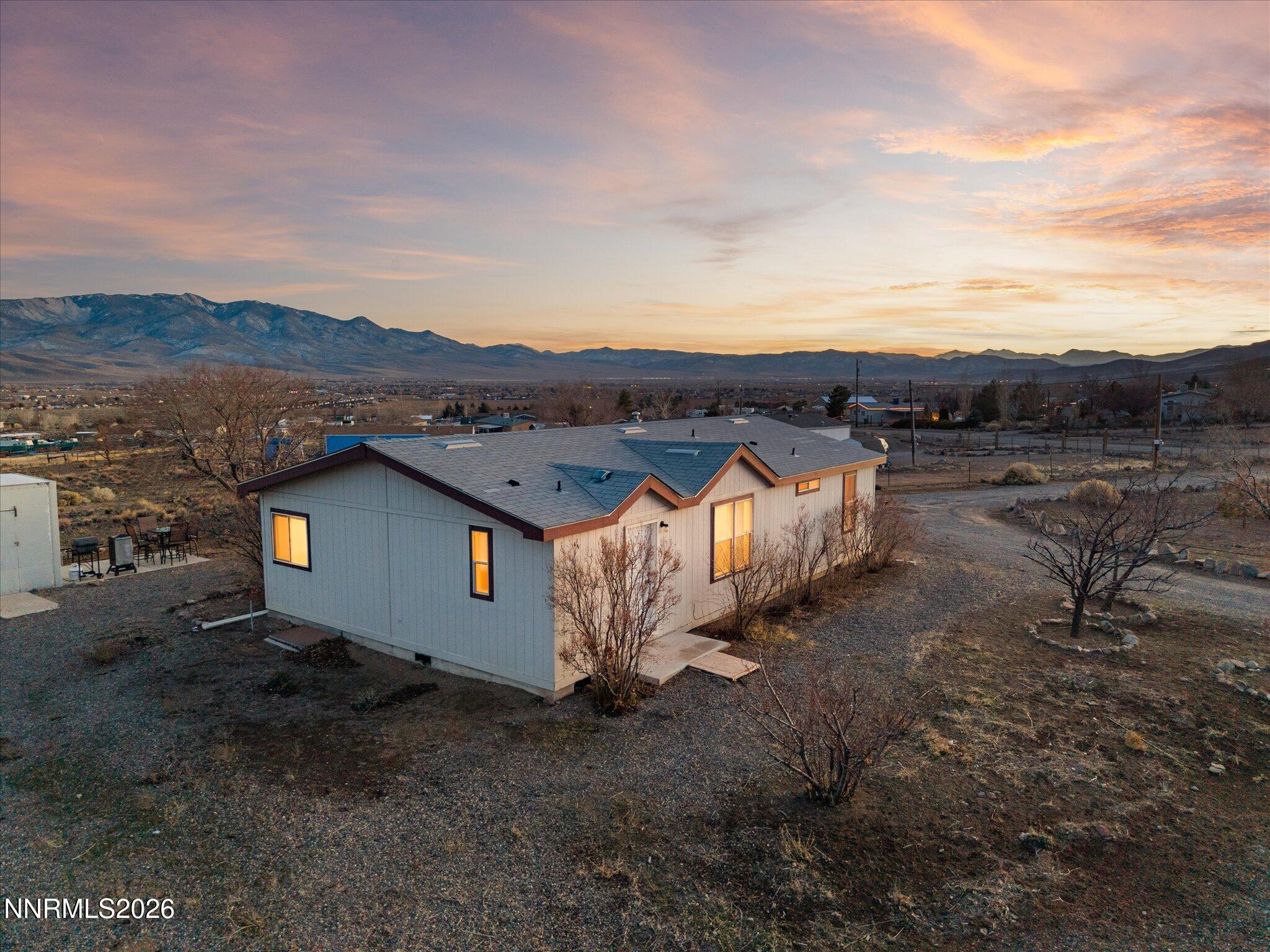 208 Julie Way Dayton, NV 89403 - Photo 4 of 50 05-208 Julie Way-104