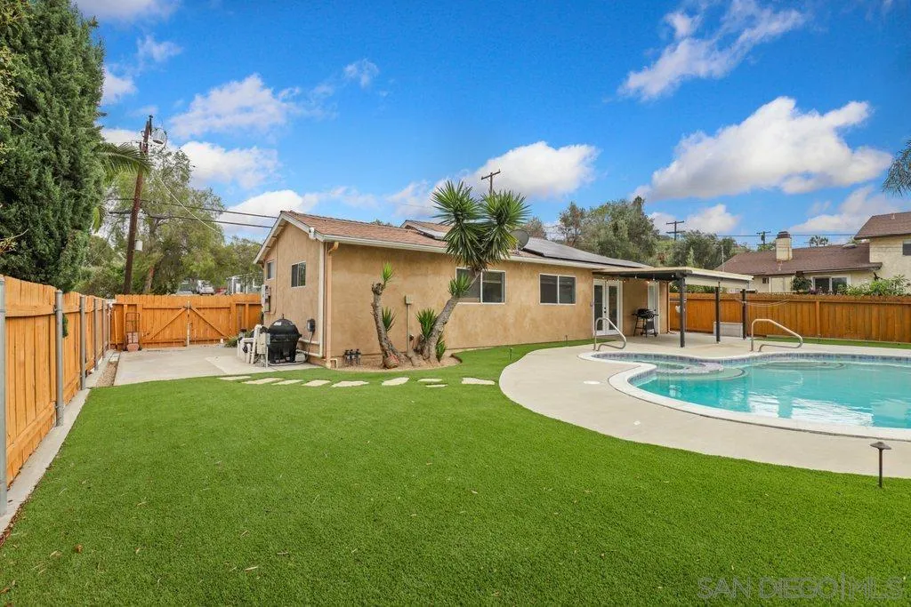 3034 Helix Street Spring Valley, CA 91977 - Photo 24 of 26 Gallery Image 24