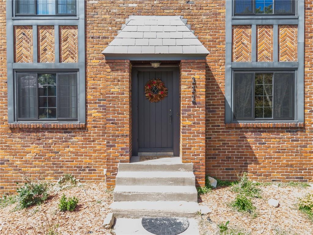111 East Bruceton Road Pittsburgh, PA 15236 - Photo 2 of 46 Gallery Image 2
