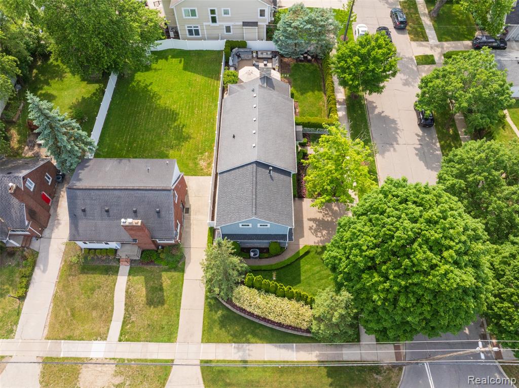 2872 Manchester Road Birmingham, MI 48009 - Photo 38 of 53