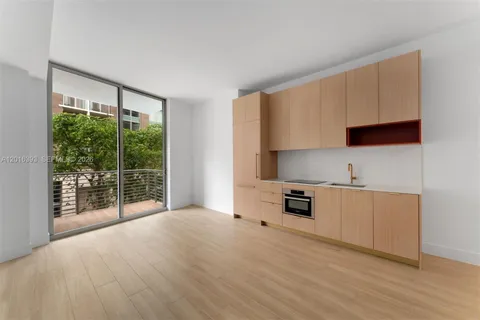 $525,000 | 90 Northeast 32nd Street, Unit 213, Miami, FL 33127