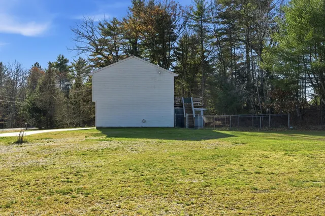 $425,000 | 71 Goshen Drive, Loudon, NH 03307