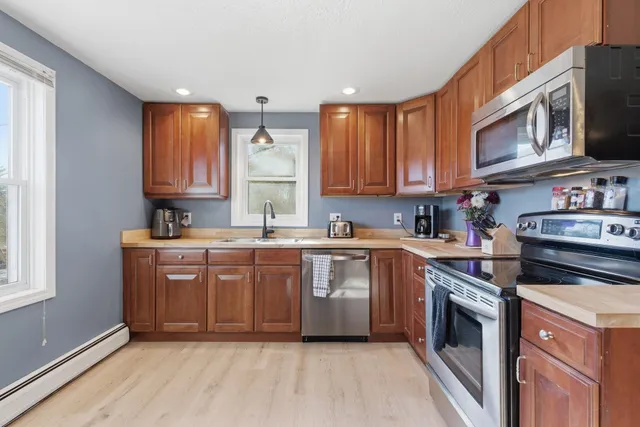 $425,000 | 71 Goshen Drive, Loudon, NH 03307