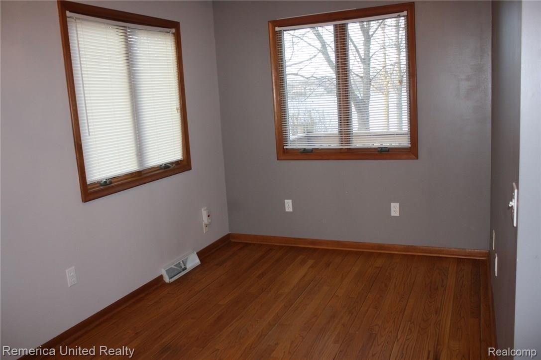1873 Ladd Road Walled Lake, MI 48390 - Photo 31 of 50 IMG_0089.JPG