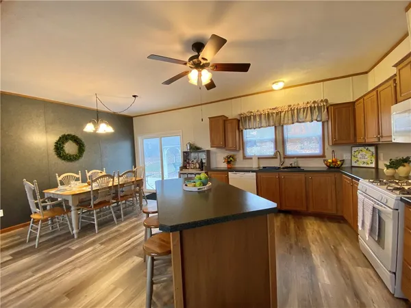 $849,900 | 8681 Lower Lake Road, Lodi, NY 14860