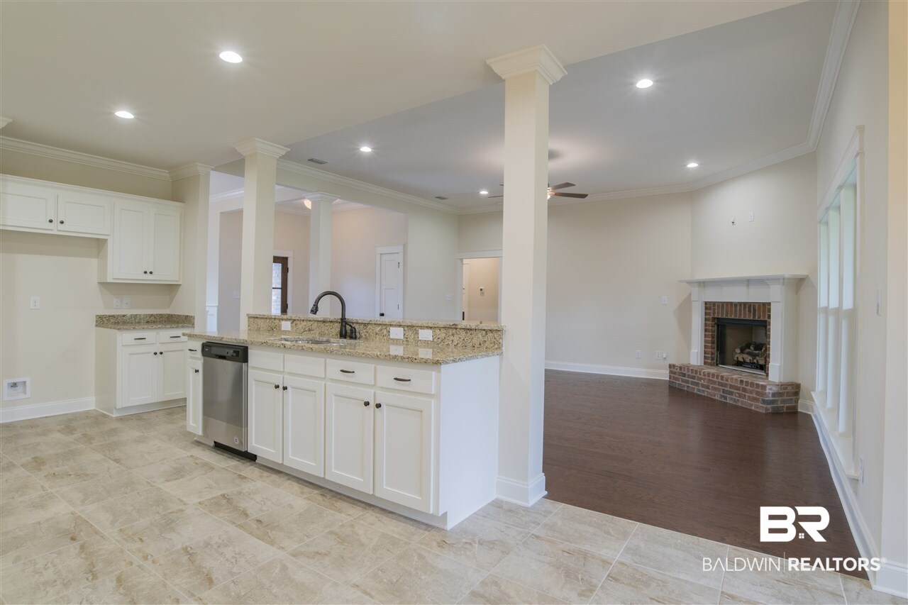 12081 Aurora Way Daphne, AL 36527 - Photo 12 of 36