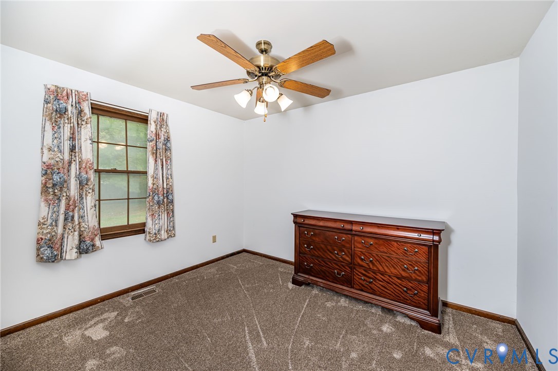 11308 Walton Lake Road Disputanta, VA 23842 - Photo 19 of 29