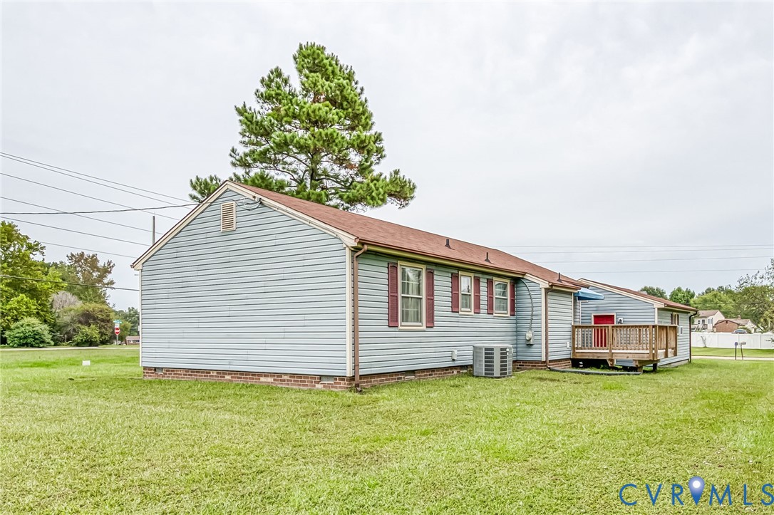 11308 Walton Lake Road Disputanta, VA 23842 - Photo 5 of 29