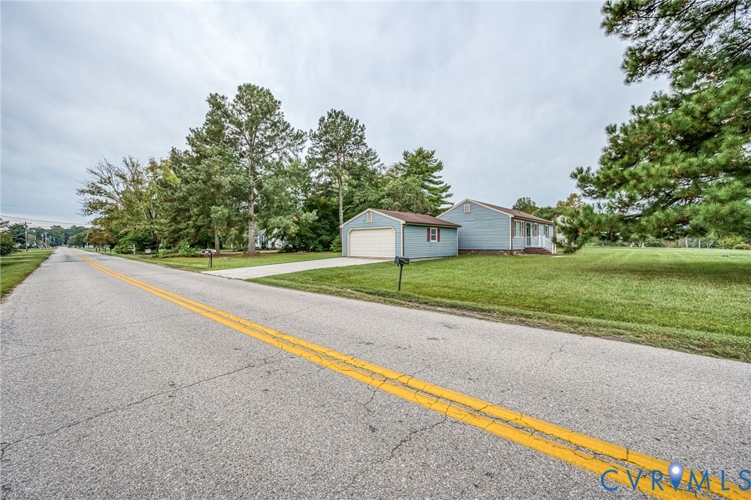 11308 Walton Lake Road Disputanta, VA 23842 - Photo 6 of 29