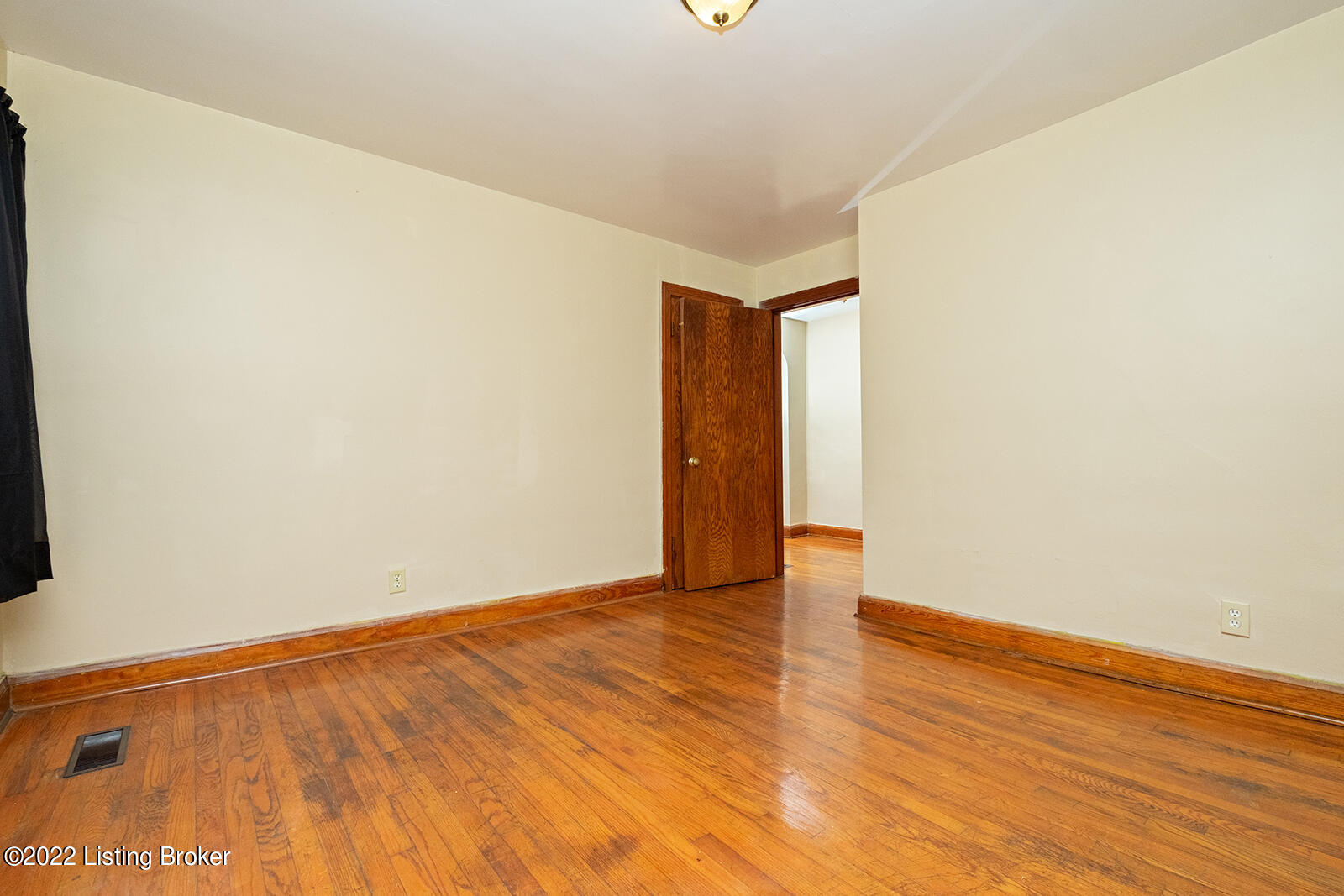 8106 Kerry Road Louisville, KY 40258 - Photo 22 of 45 bedroom 1